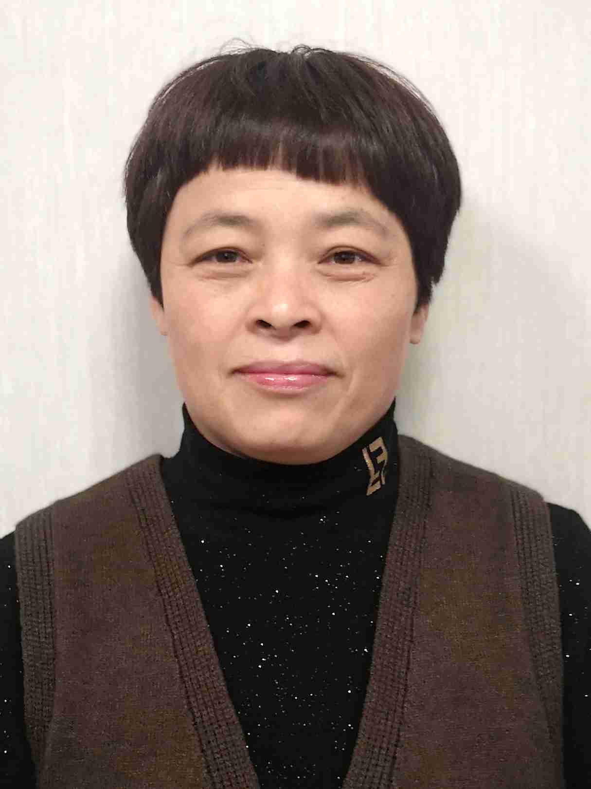 马忠琴阿姨照片