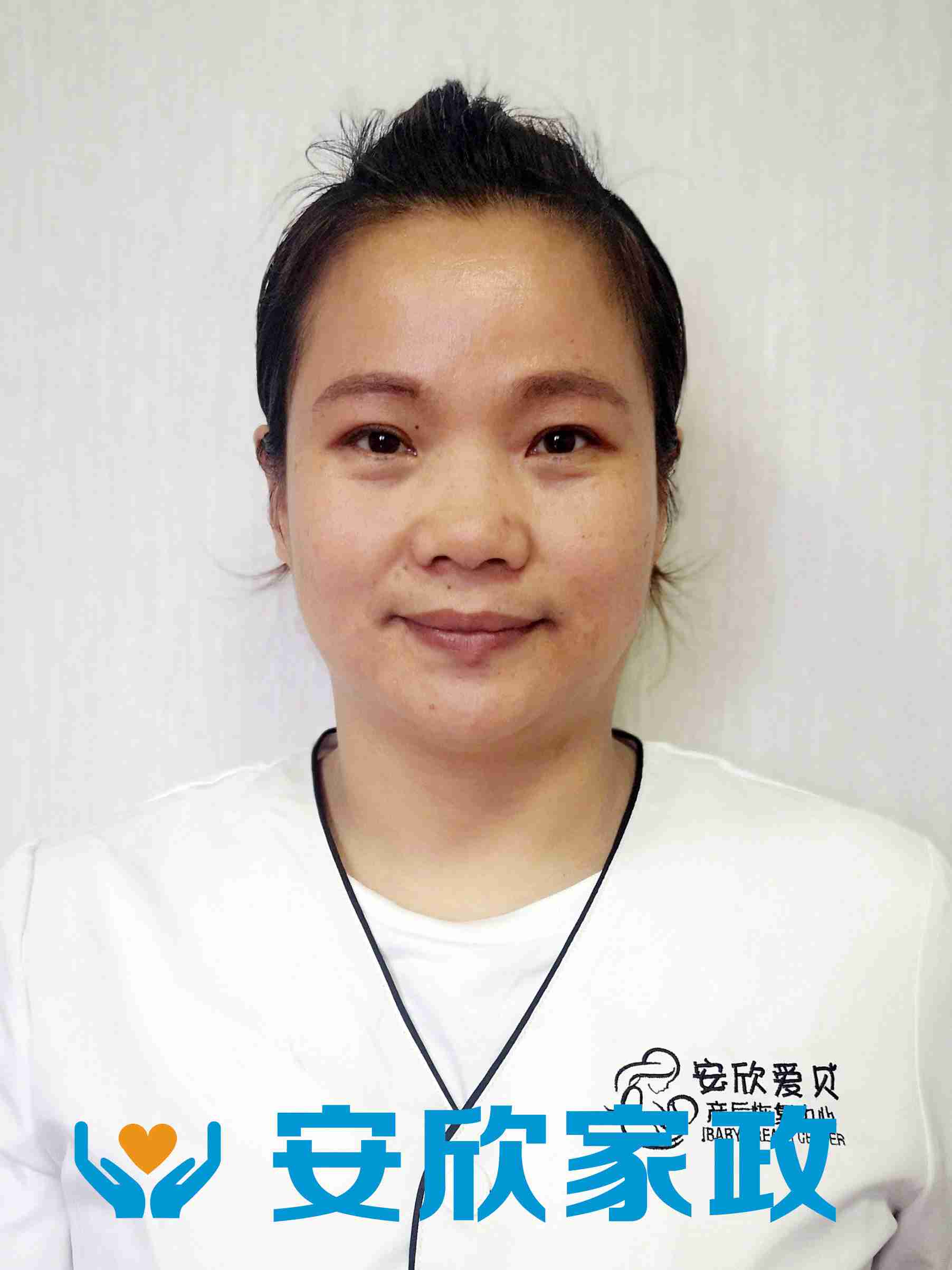 胡敏慧阿姨照片