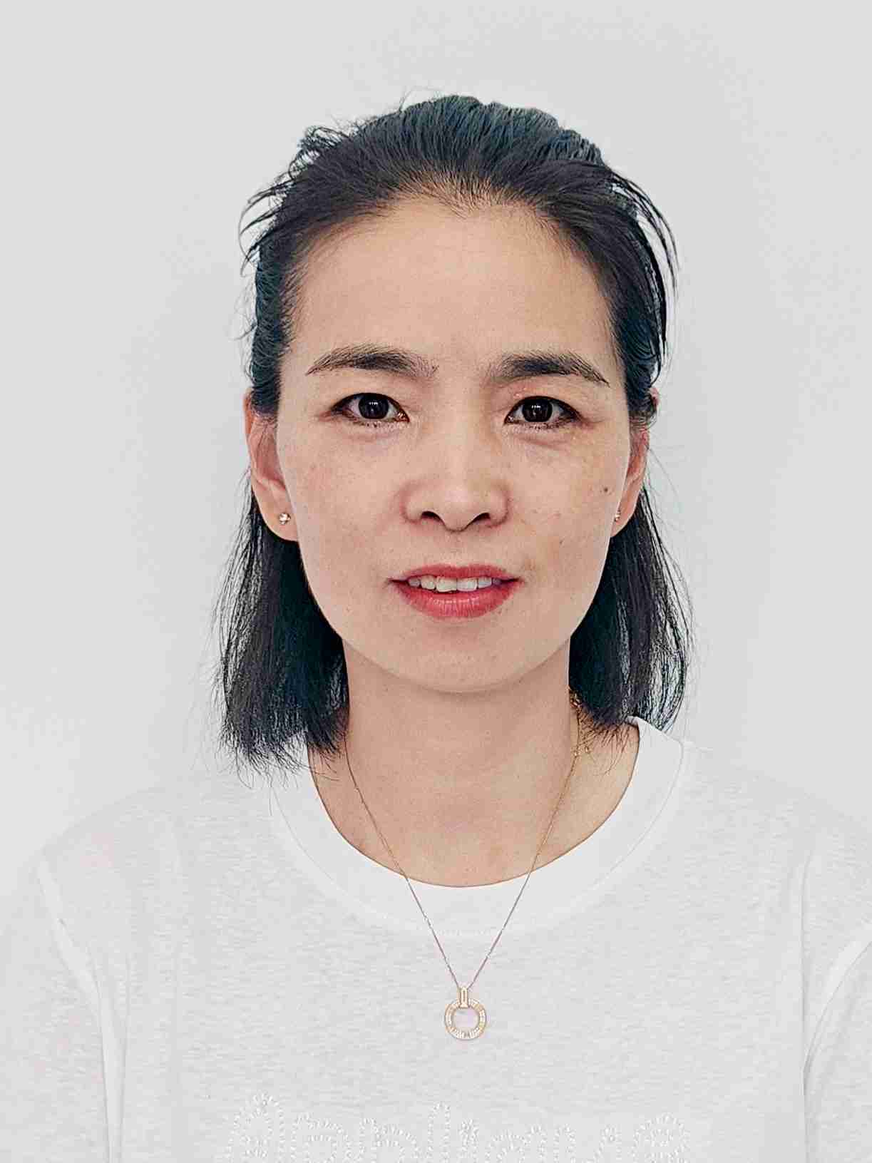 贾勤华阿姨照片