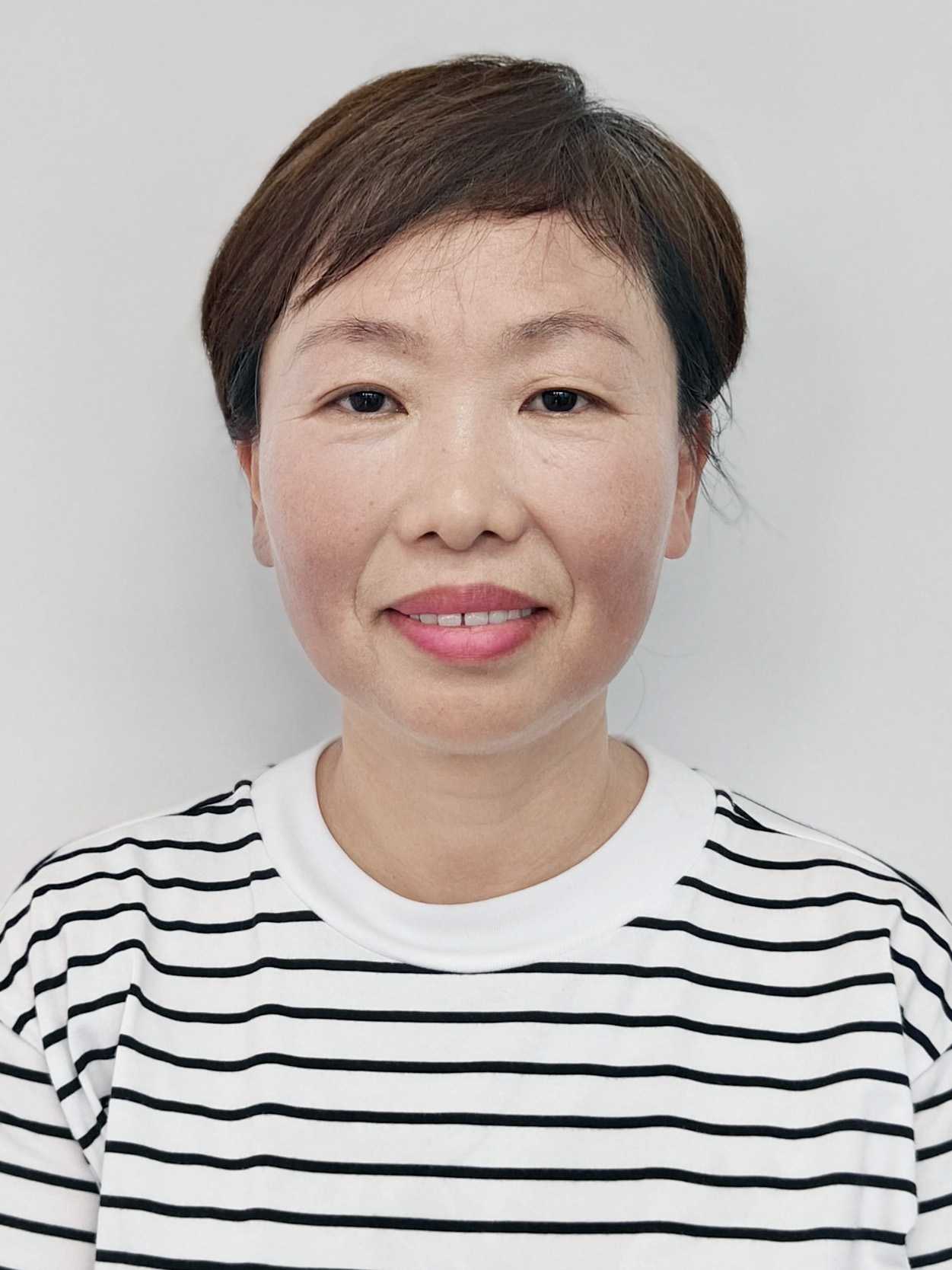 沈彩英阿姨照片