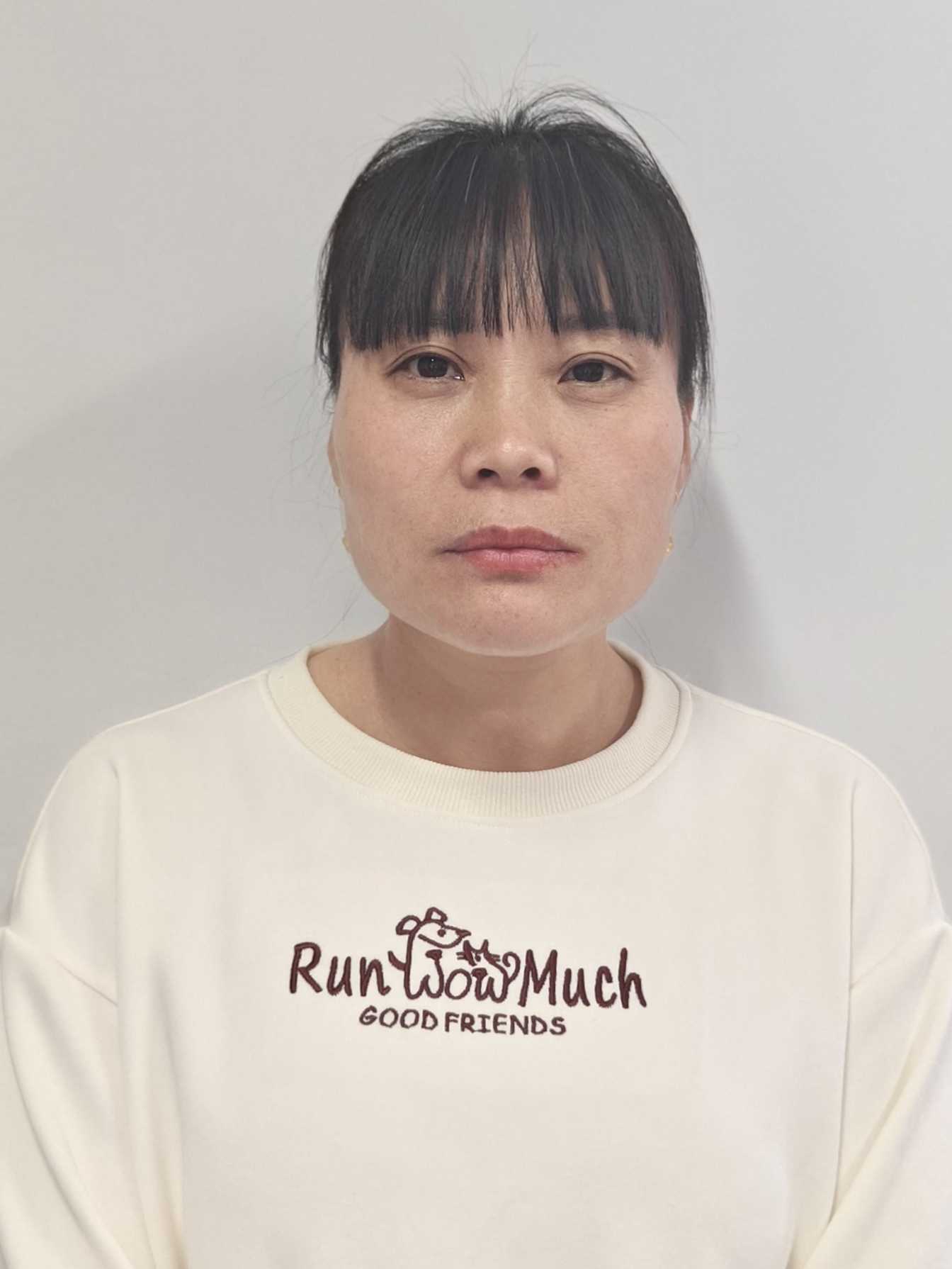 胡英丽阿姨照片