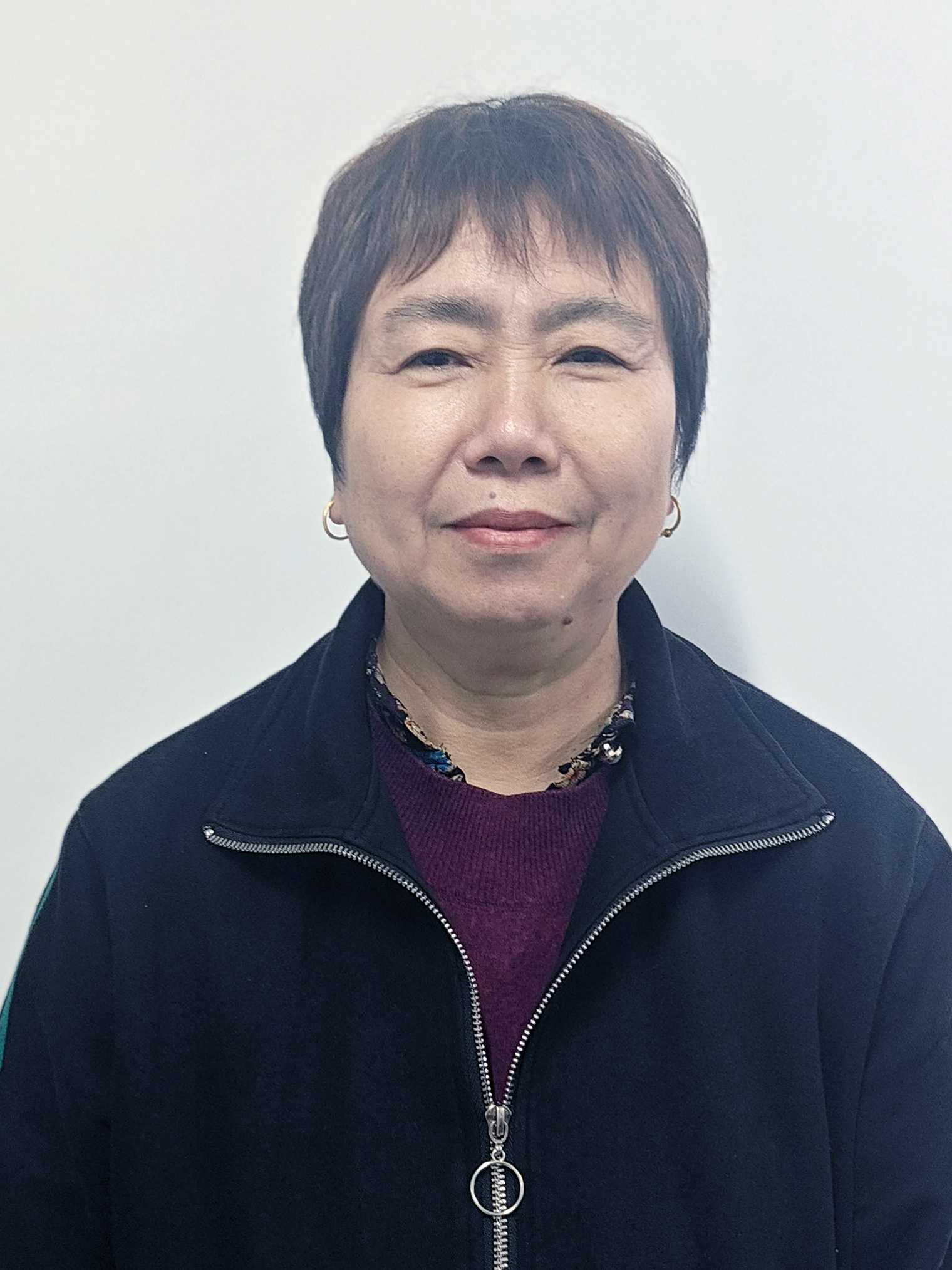 邬雪华阿姨照片