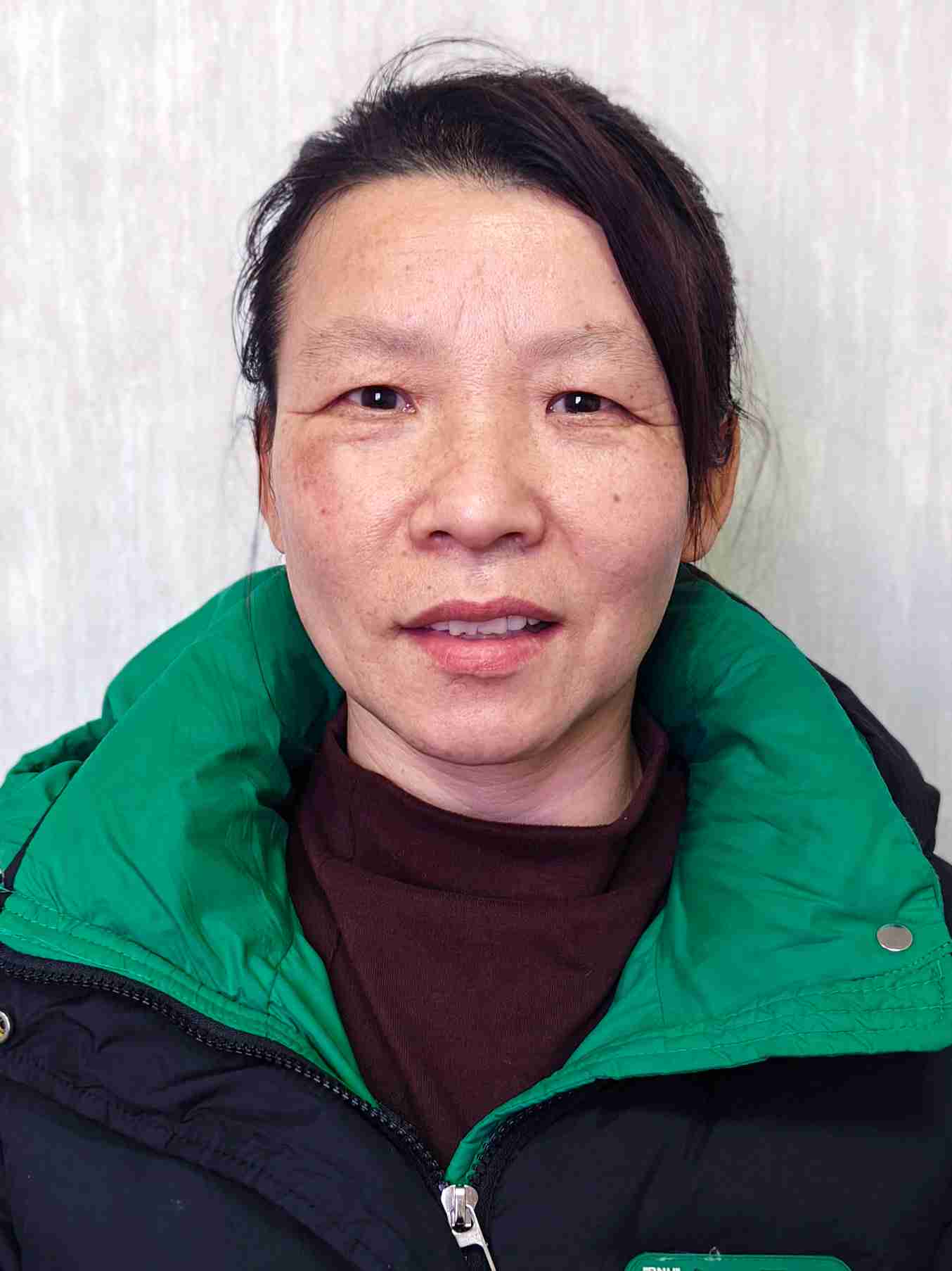 余亚辉阿姨照片