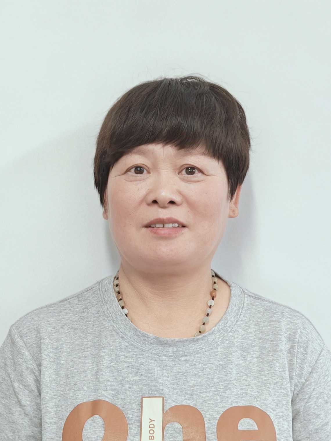 朱明珠阿姨照片