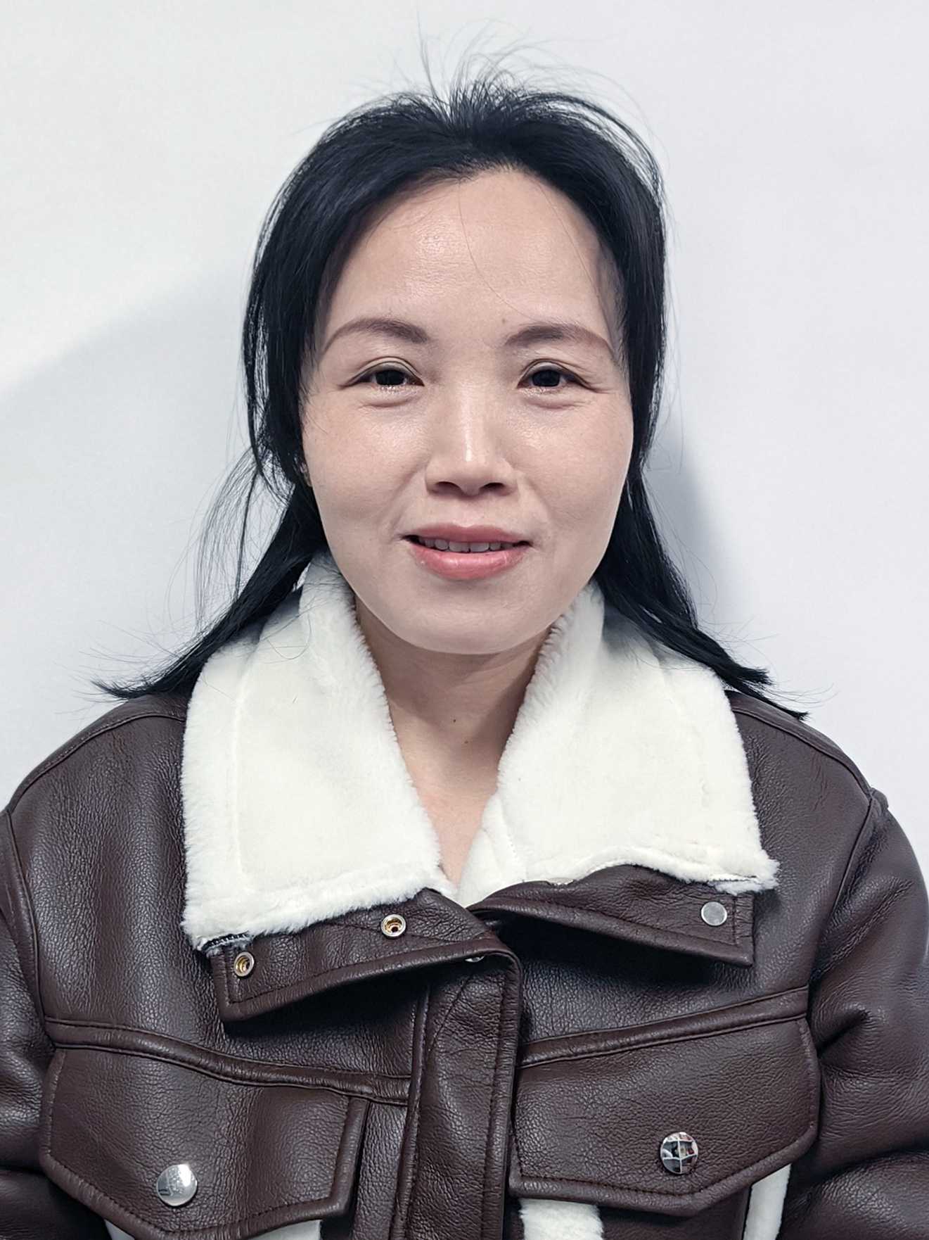 易丽平阿姨照片