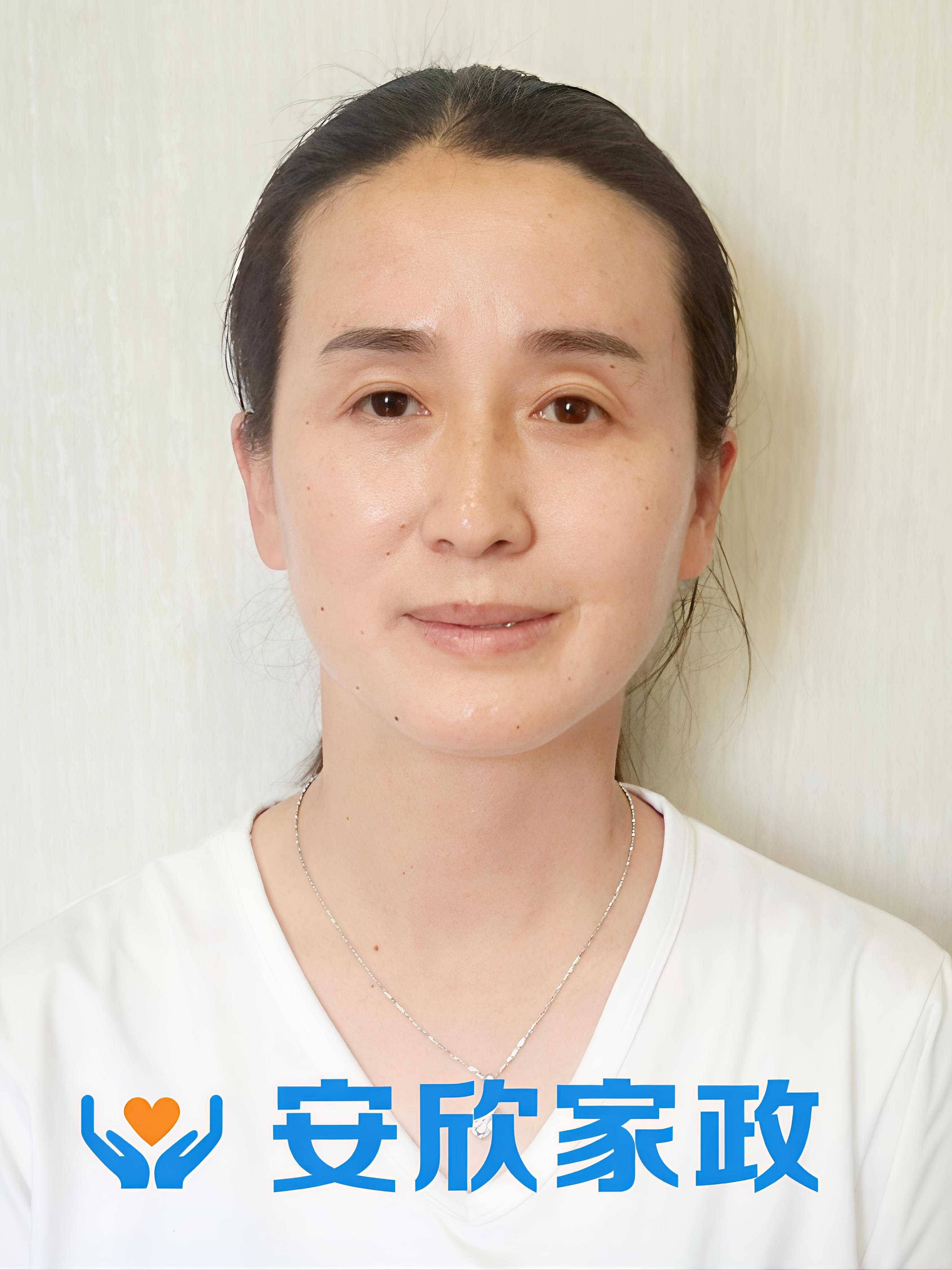 余喜凤阿姨照片