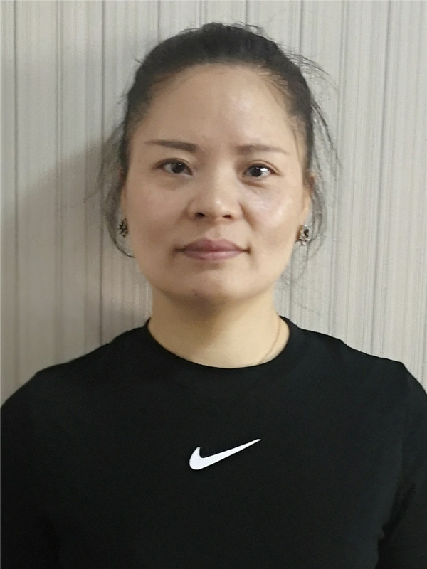 王明娥阿姨照片
