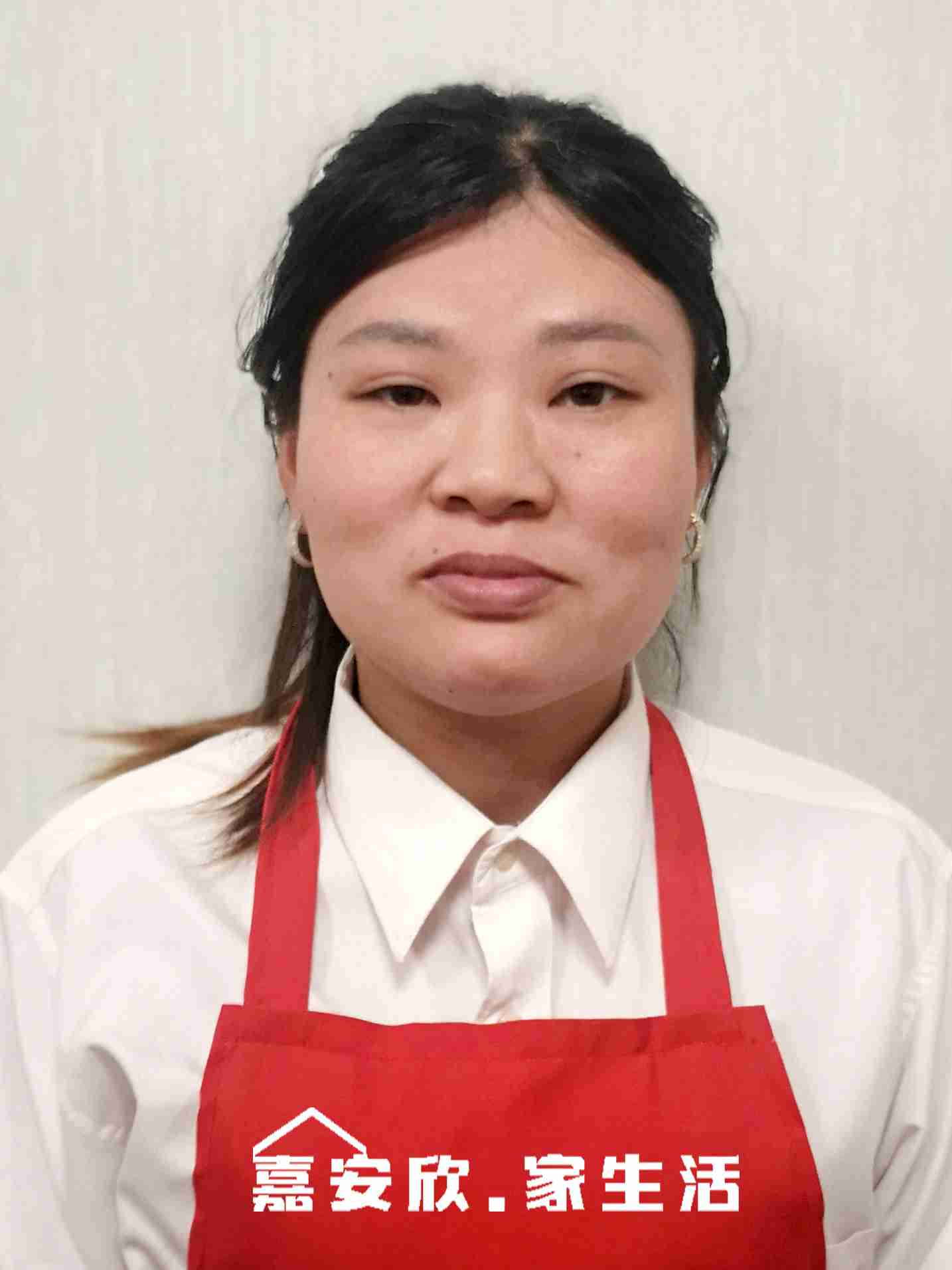 吴俞琴阿姨照片