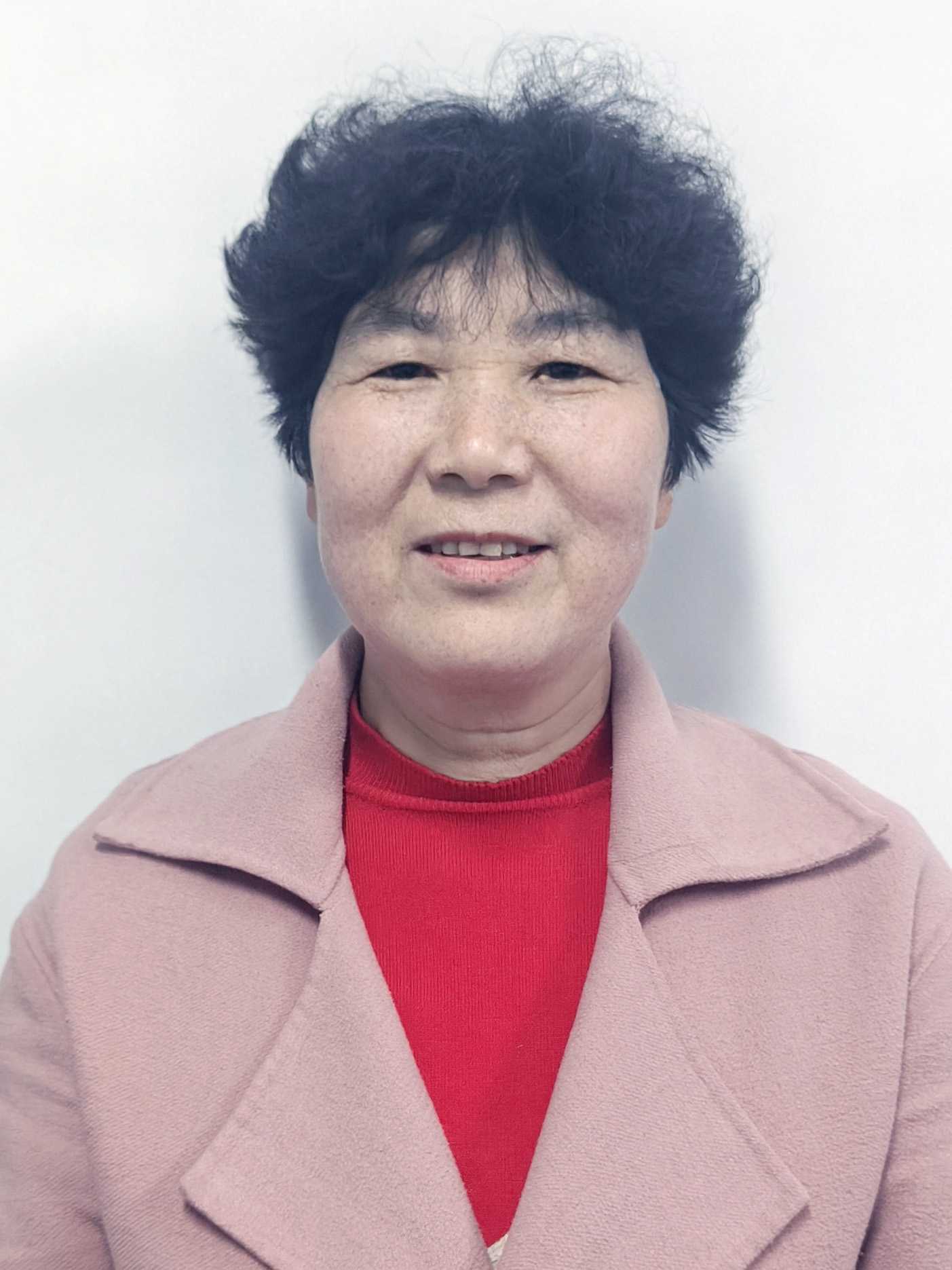 沈仁妹阿姨照片