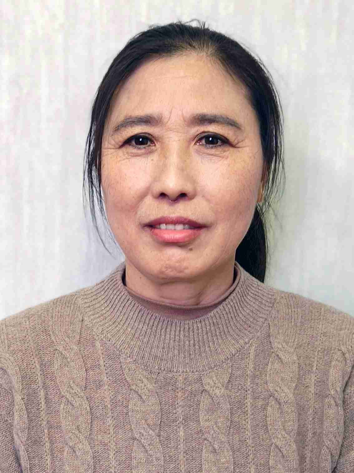 罗粉兄阿姨照片