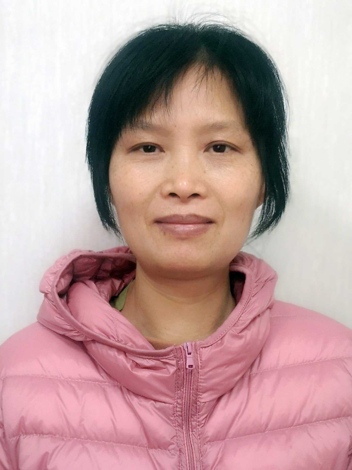 曾金荣阿姨照片