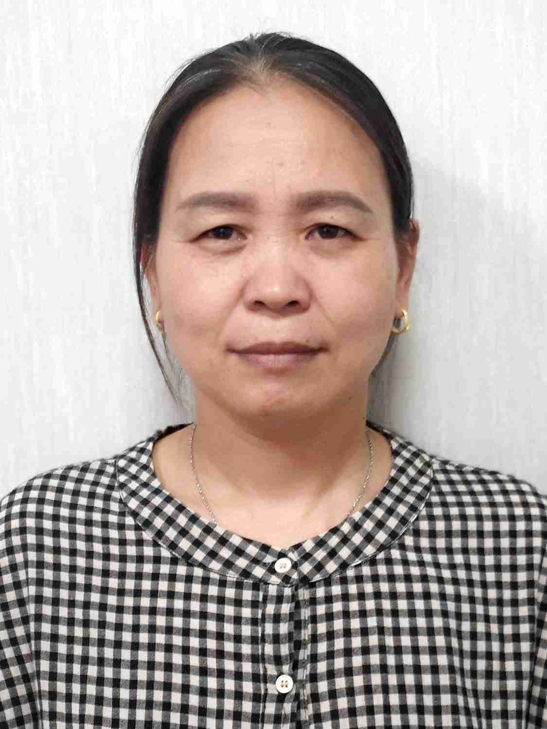 李琴芬阿姨照片