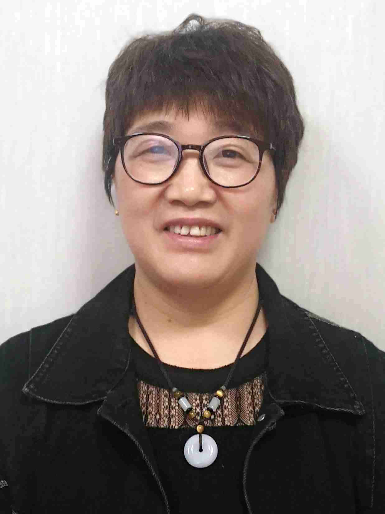 殳月敏阿姨照片