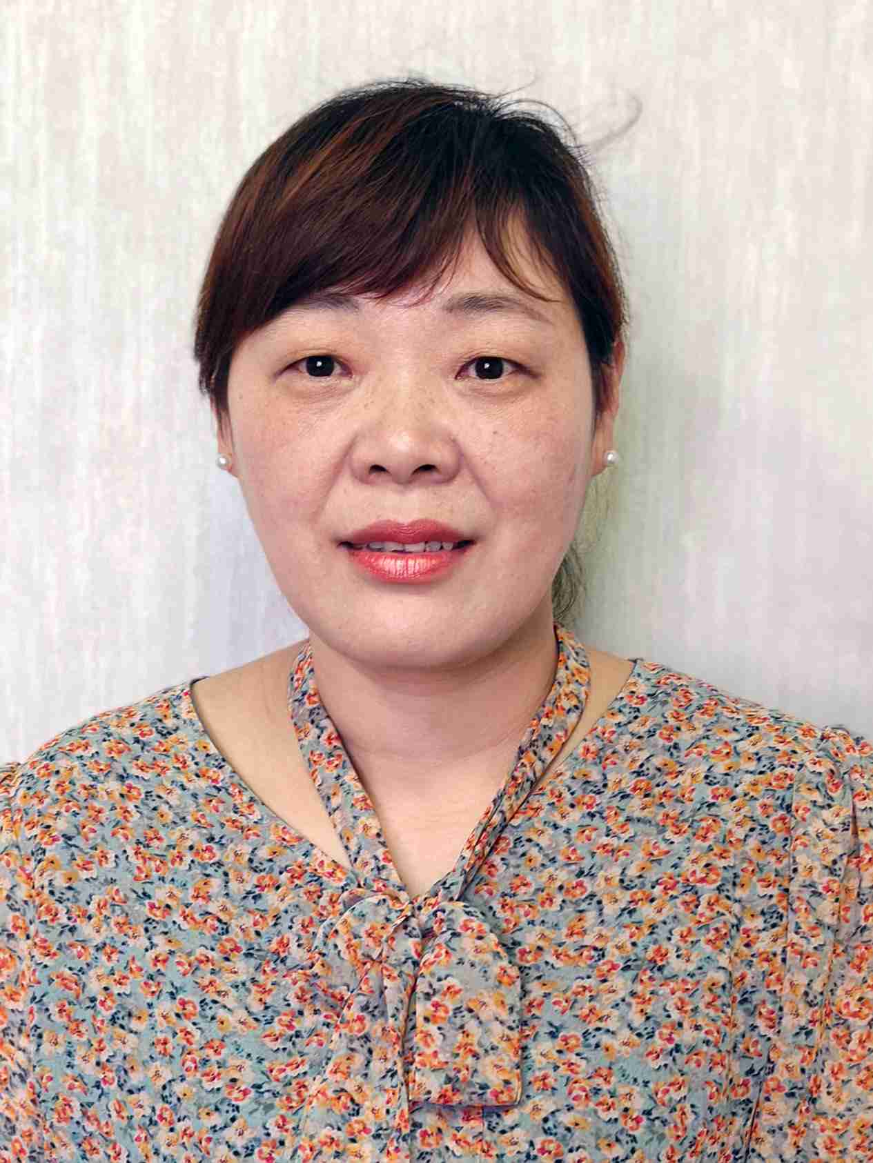 杨益萍阿姨照片