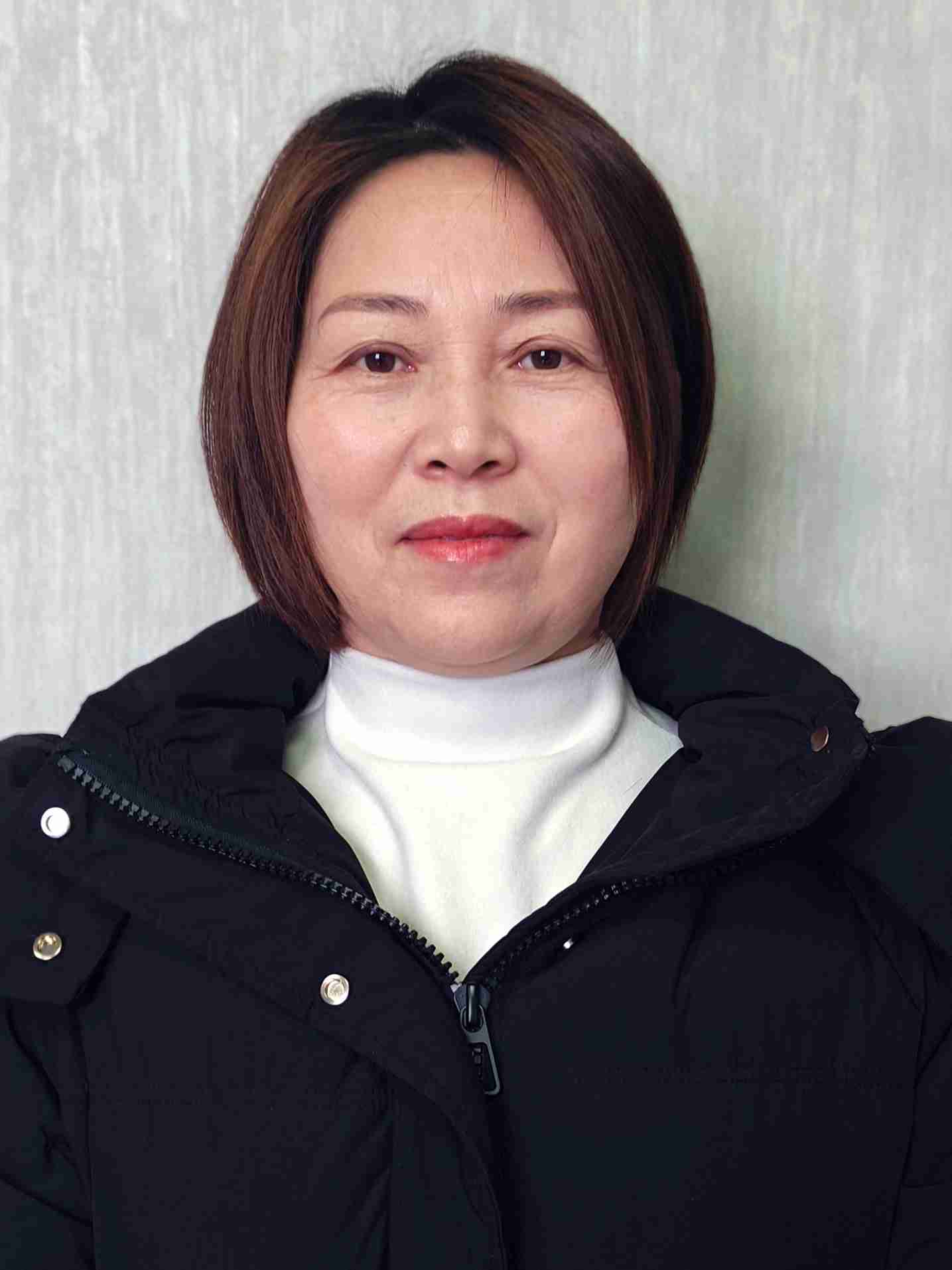 殷黄芳阿姨照片