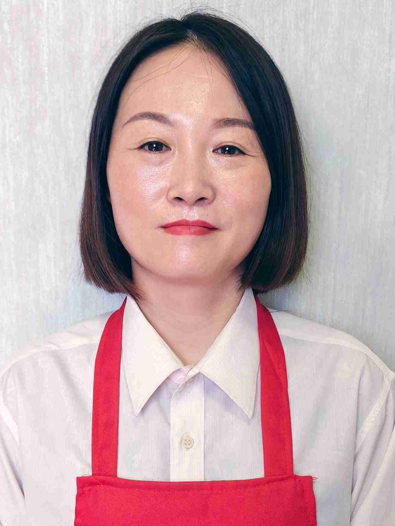 顾瑾阿姨照片