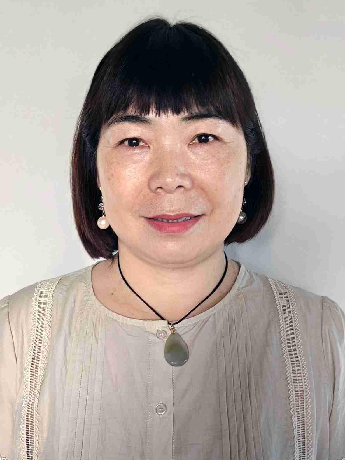 杨绍梅阿姨照片