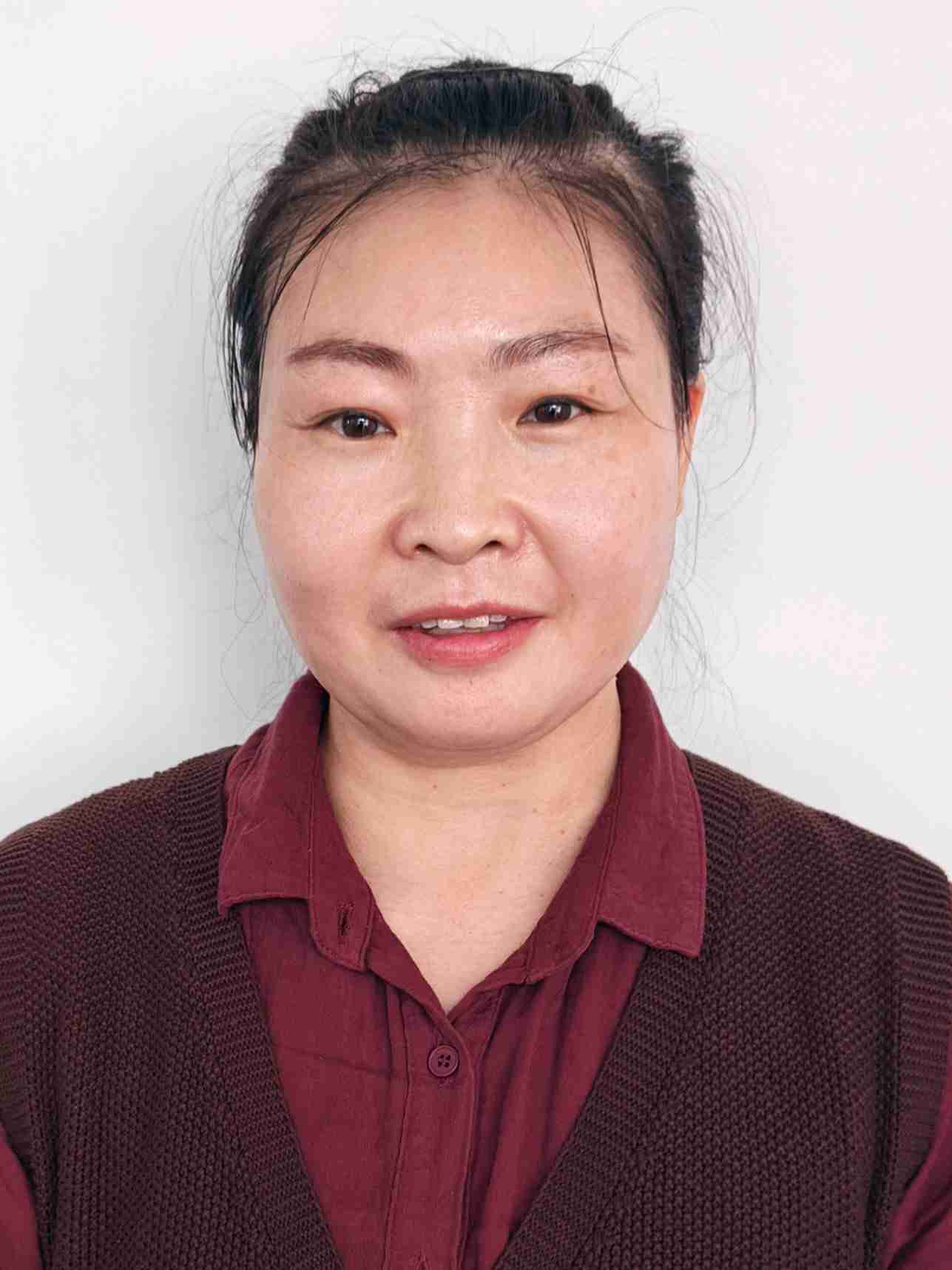 宋毕琴阿姨照片