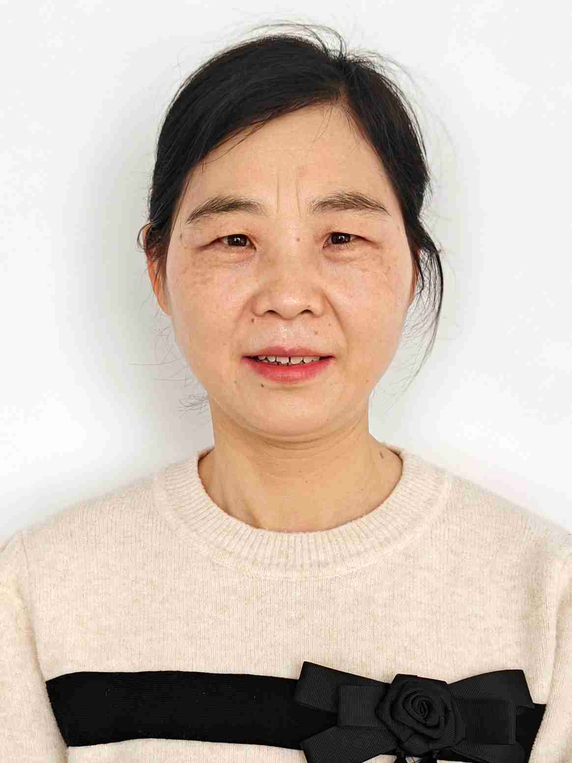 金忠琴阿姨照片