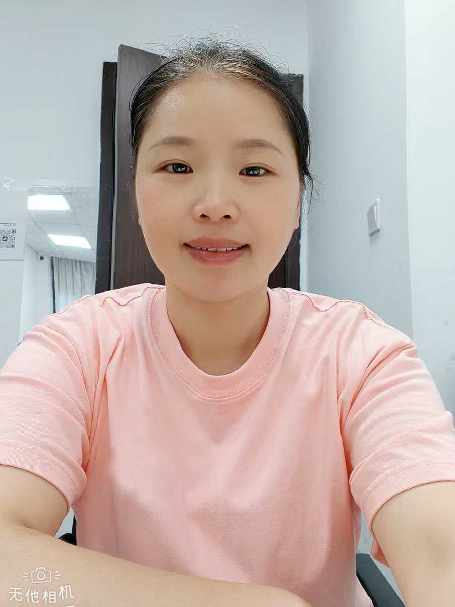 李林霞阿姨照片