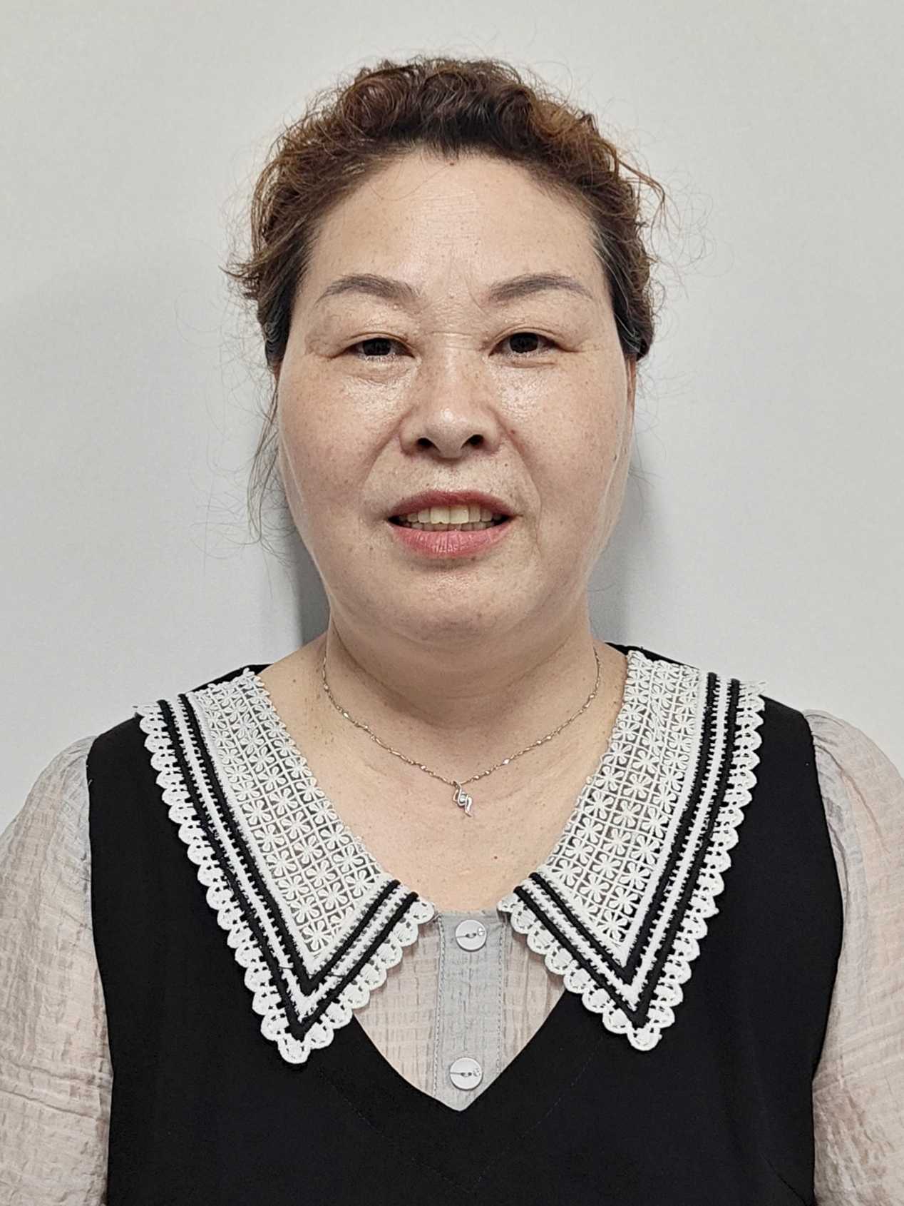 沈金仙阿姨照片