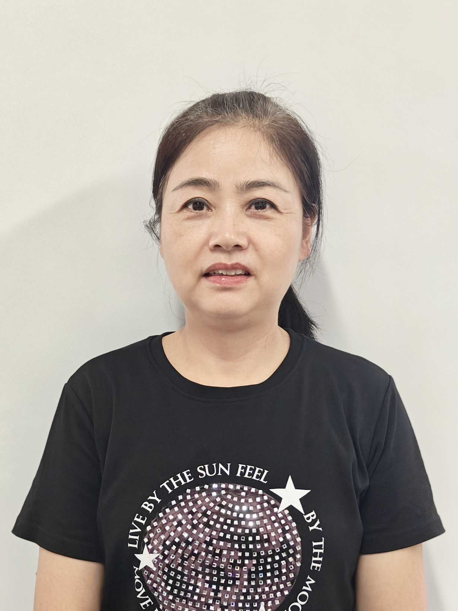 周惠琴阿姨照片